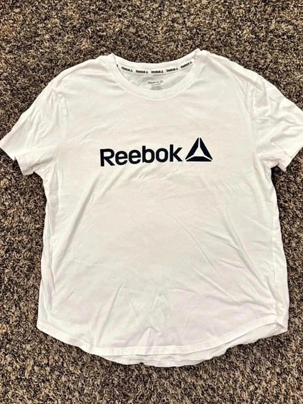 Reebok Short Sleeve Logo Tee in White Size Small